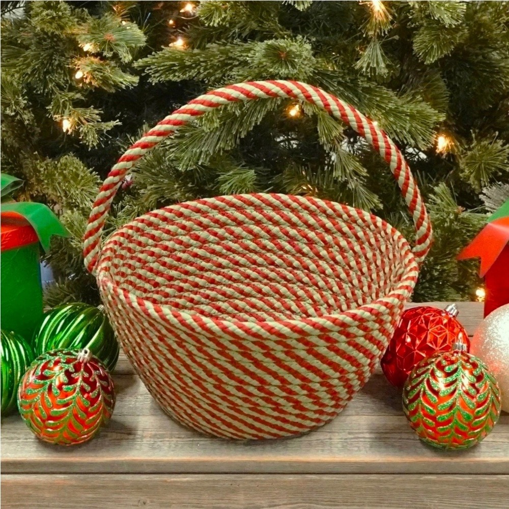 NWT Colonial Mills Holiday Twist Braided Gift Basket Red/Green 8x12 Christmas